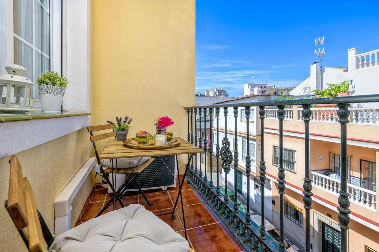 Wintowinrentals - La Estancia Free Parking Малага Экстерьер фото