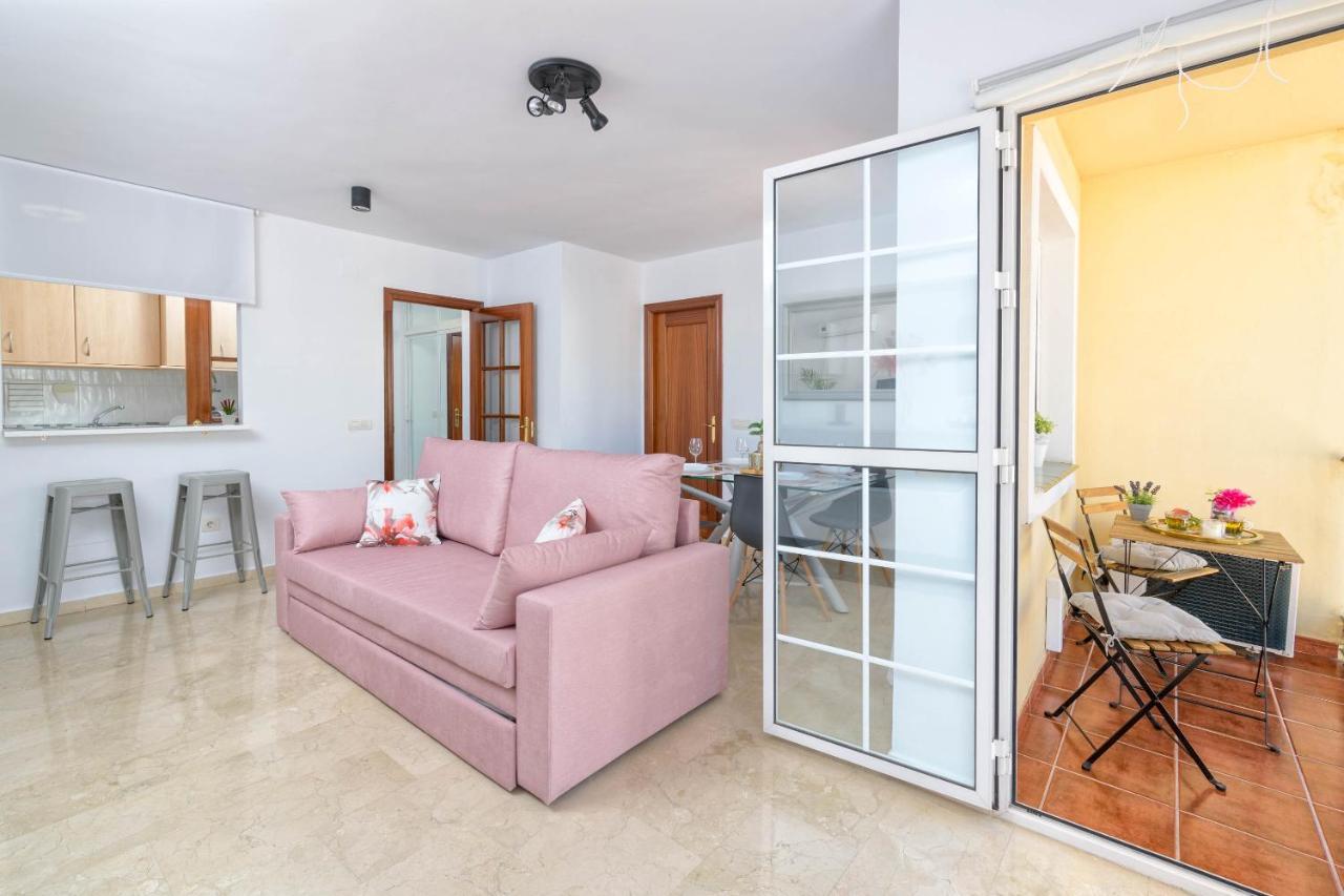 Wintowinrentals - La Estancia Free Parking Малага Экстерьер фото