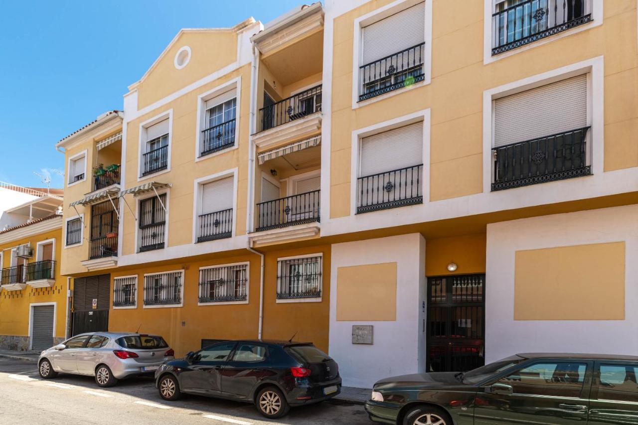 Wintowinrentals - La Estancia Free Parking Малага Экстерьер фото